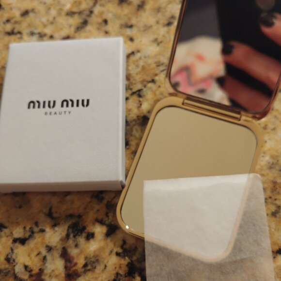 Miu miu Beauty pocket mirror - Picture 3 of 4